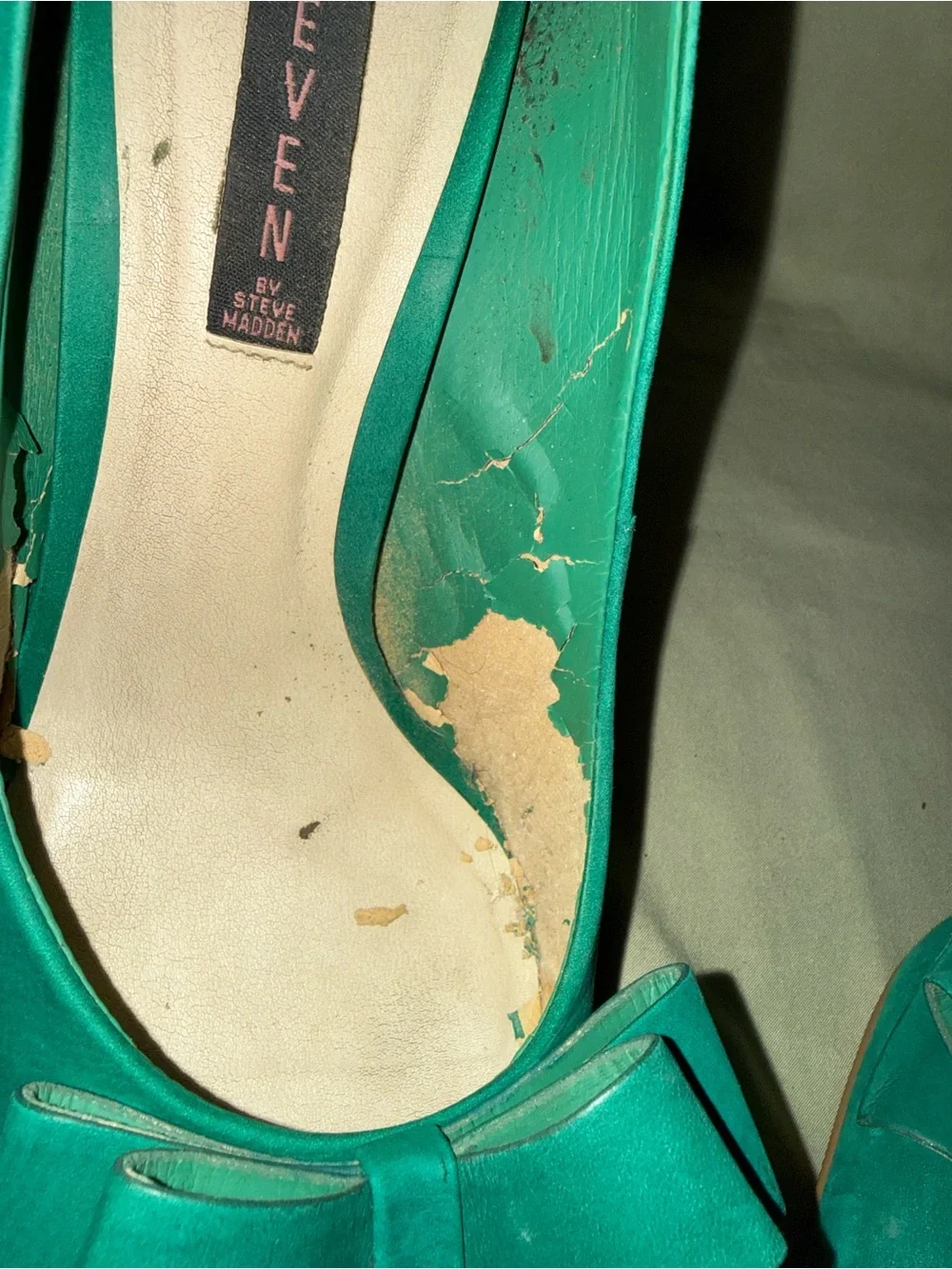 Teal Bow Pointed-Toe Pumps - STEVEN
